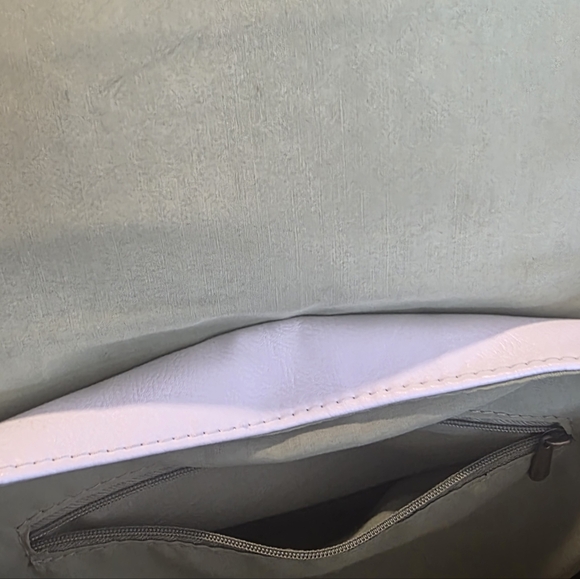 Chic White Character Backpack - Picture 5 of 7